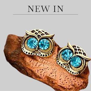 💝 New Blue Rhinestone Whimsical Owl Head Earrings Gold Tone Alloy Stud Earring